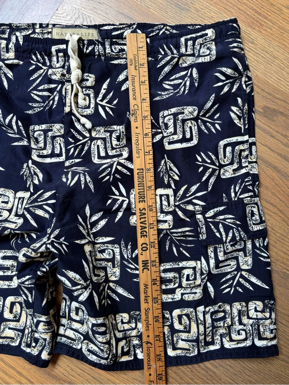 NATURALIFE Navy Blue Geometric Print Swim Trunks Size Medium Beach Hawaiian